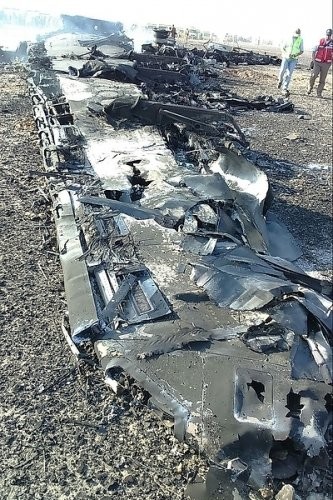 Tại hiện trường tai nạn A321 có những vật thể lạ ảnh 33