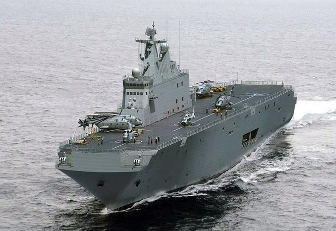 Trung Quốc đóng tàu đổ bộ trực thăng khủng 40.000 tấn (video) ảnh 5