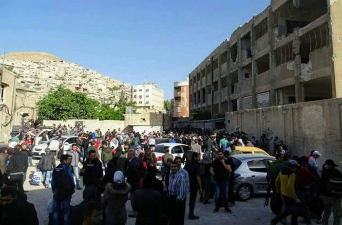 8.000 phiến quân Syria đầu hàng, giao nộp hai quận ngoại ô Damascus ảnh 4