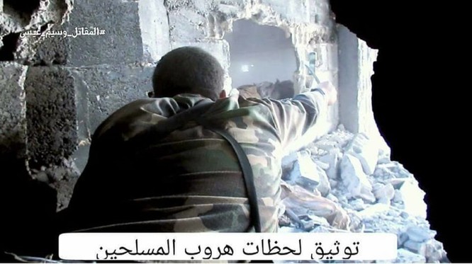 Quân đội Syria chọc thủng tuyến phòng ngự phiến quân ngoại vi Damascus ảnh 17