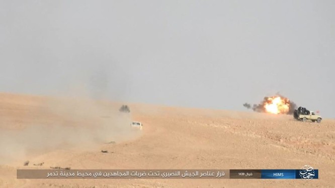IS ép phiến quân tử chiến tại Palmyra (video) ảnh 1