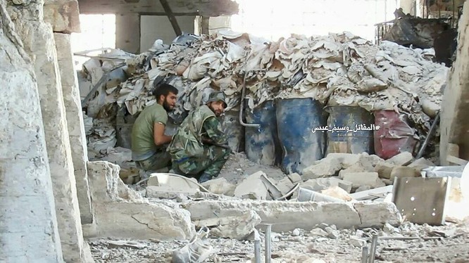 Quân đội Syria tràn vào tấn công hủy diệt phiến quân đông Damascus ảnh 2