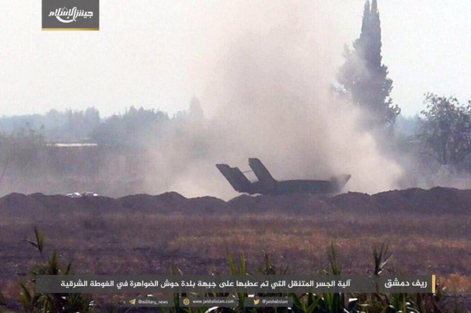 Quân đội Syria bất ngờ hứng thất bại trước phe thánh chiến ngoại ô Damascus ảnh 7