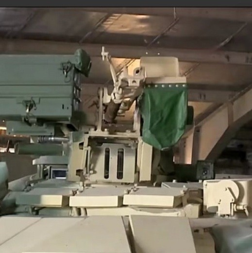 Tăng Abram Mỹ bị “nướng” quá nhiều, Iraq lập tức mua T-90S Nga ảnh 3