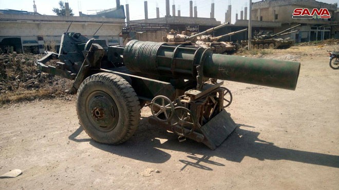 Quân đội Syria chiếm giữ hàng chục xe tăng của phe thánh chiến ở Daraa ảnh 2