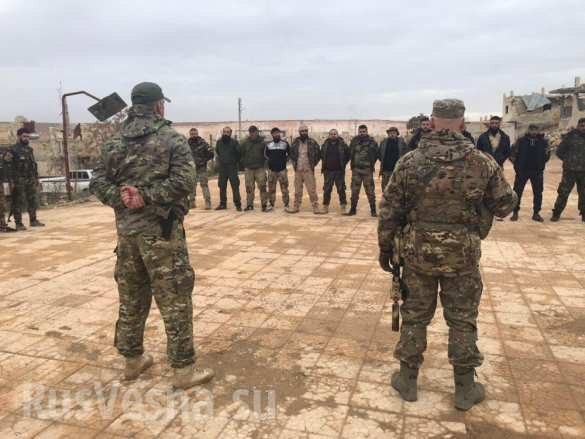 Lính đánh thuê Nga huấn luyện binh sĩ Syria ngay trên chiến trường chống khủng bố ảnh 1