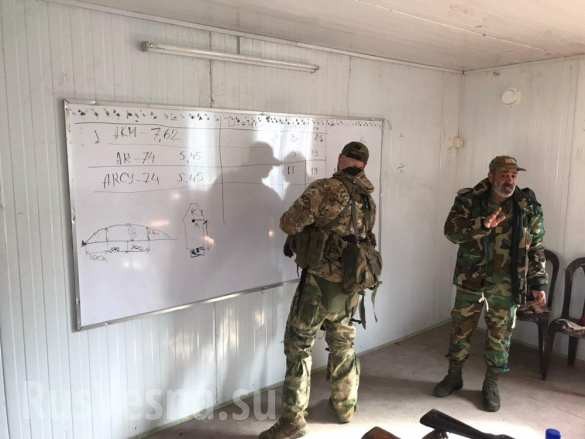Lính đánh thuê Nga huấn luyện binh sĩ Syria ngay trên chiến trường chống khủng bố ảnh 16