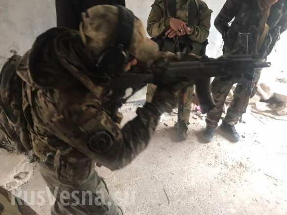 Công ty quân sự tư nhân Nga chính thức công khai huấn luyện cho quân tình nguyện Syria ảnh 5