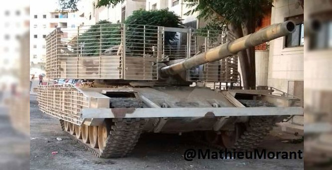 Syria tự cải tiến lực lượng tăng thiết giáp, bài học sống còn trên chiến trường? ảnh 3
