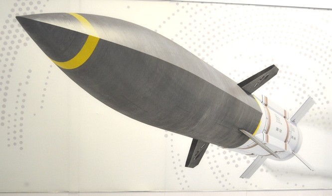 Mỹ chạy đua với Nga, thúc đẩy phát triển tên lửa siêu âm chống hạm ảnh 1