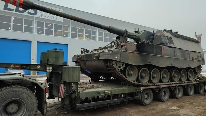 Litva sửa chữa, chuyển giao cho Ukraine 2 pháo tự hành 155mm Panzerhaubitze 2000 ảnh 4