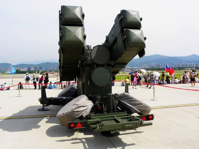 Tây Ban Nha chuyển giao cho Ukraine tên lửa phòng không cũ MIM-23 HAWK và Spada/Skyguard Aspide ảnh 2