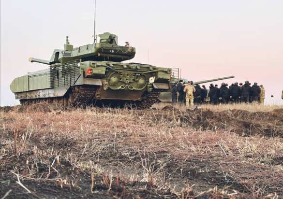 Xe tăng T-14 Armata được cho là đang chuẩn bị cho các trận chiến ở Ukraine ảnh 4