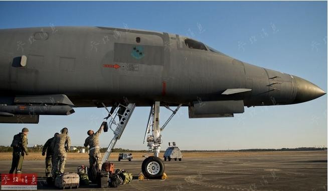 Máy bay ném bom B-1B tiến hành huấn luyện bảo trì ở căn cứ không quân Eglin Mỹ vào tháng 2/2015. Ảnh: Tin tức Tham khảo, Trung Quốc