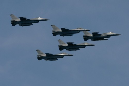Máy bay chiến đấu F-16A Đài Loan. Ảnh: Sina