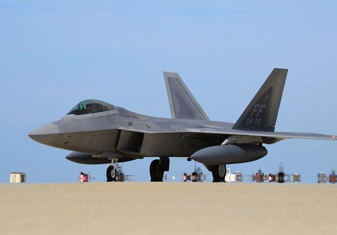 Máy bay chiến đấu tàng hình F-22 Raptor Mỹ (ảnh tư liệu)