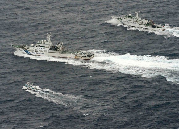Lực lượng bảo vệ bờ biển Nhật Bản kiên quyết với tàu Trung Quốc ở vùng biển đảo Senkaku (ảnh tư liệu)
