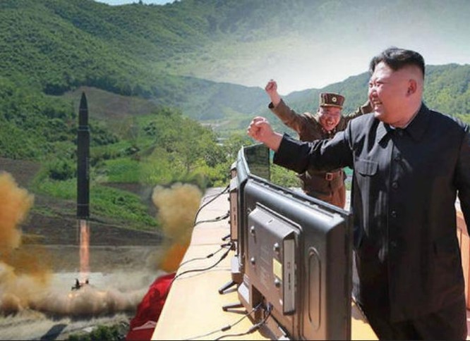 Nhà lãnh đạo Triều Tiên Kim Jong-un, người khó dự đoán. Ảnh: Daily Express