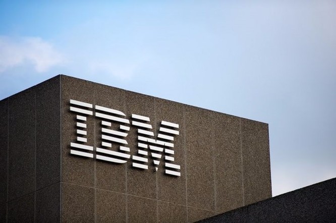 IBM kiện Microsoft vì thuê lại cựu nhân viên biết quá nhiều bí mật - Ảnh 1
