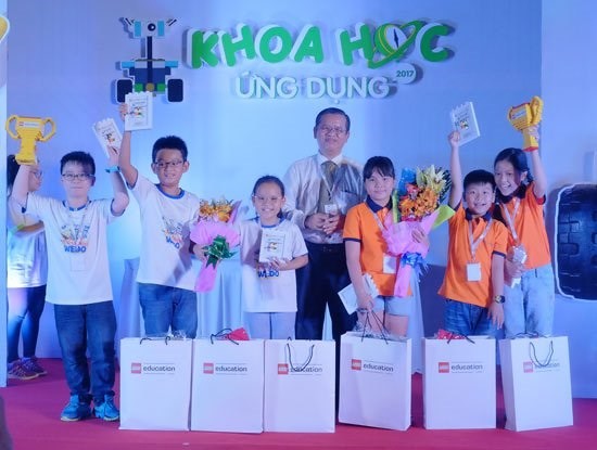 Sẽ chọn các học sinh Việt Nam xuất sắc nhất thi lập trình robot bằng bộ công cụ LEGO tại Mỹ - Ảnh 1