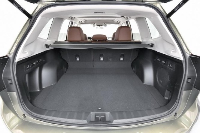 Subaru Forester 2018 lộ diện với 'mắt thần' EyeSight - Ảnh 20