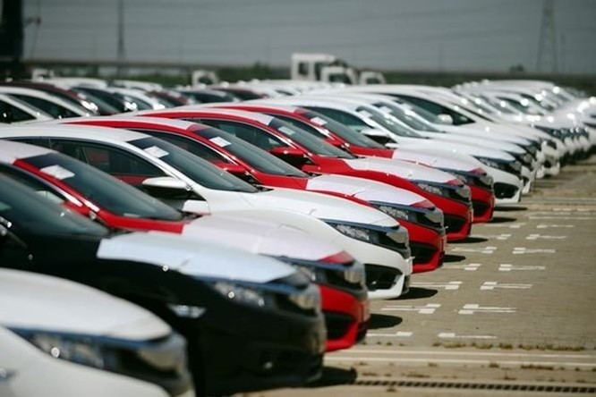Ô tô nhập khẩu Thái Lan tới tấp cập bến Việt Nam ảnh 1
