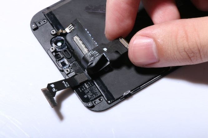 Apple thua kiện trong vụ chống linh kiện iPhone 'giả' tại Na Uy ảnh 2