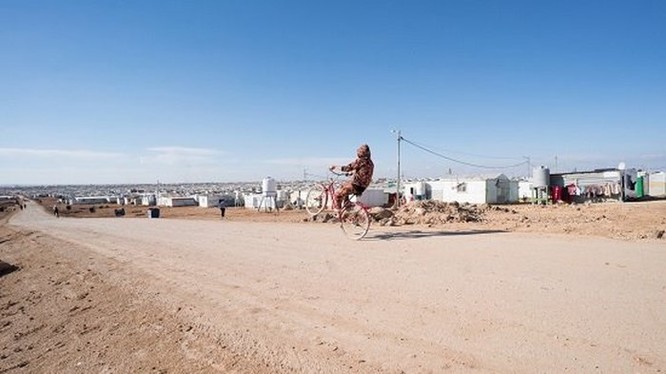 Bên trong trại tị nạn tồn tại nhờ tiền ảo ở Jordan ảnh 3