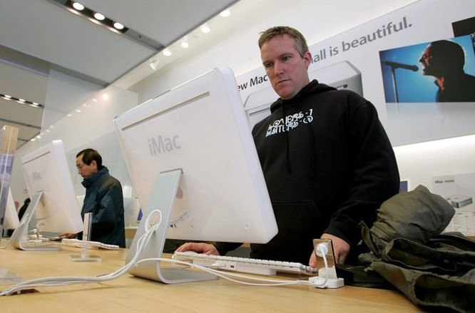 'Điểm danh' những chiếc iMac ấn tượng nhất trong 20 năm qua ảnh 3