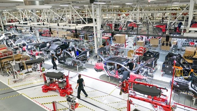 Elon Musk tiết lộ những thông tin mới về việc tái cấu trúc của Tesla ảnh 2