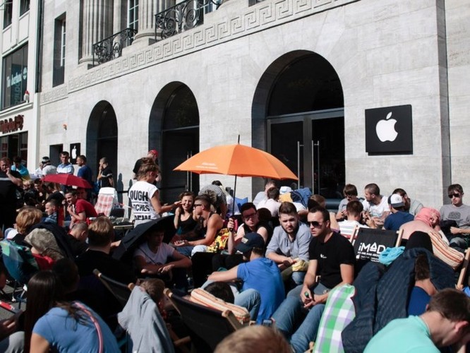 Điện thoại OnePlus 6 giá 530 USD khiến người dân New York 'phát sốt' không kém gì iPhone mới ảnh 3