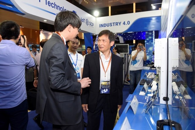 Ấn tượng VNPT tại Diễn đàn và Triển lãm Industry Summit 2018 ảnh 11
