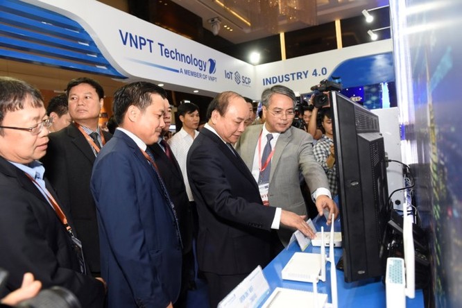 Ấn tượng VNPT tại Diễn đàn và Triển lãm Industry Summit 2018 ảnh 2