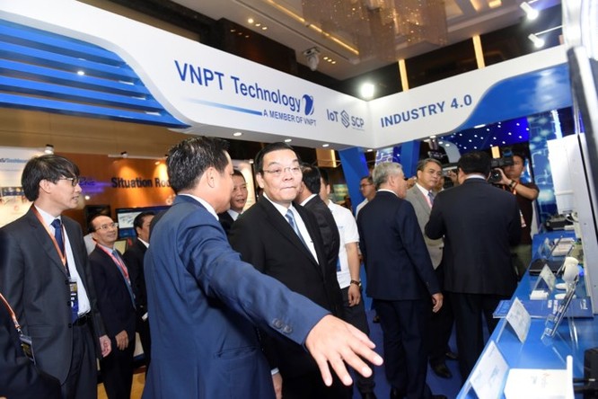 Ấn tượng VNPT tại Diễn đàn và Triển lãm Industry Summit 2018 ảnh 7