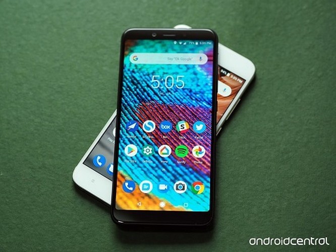 Xiaomi Mi A2 hay Xiaomi Mi A1: Smartphone nào đáng chọn? ảnh 2