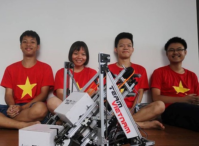 Học sinh Việt Nam xếp hạng 12/161 tại cuộc thi robot thế giới 'First Global Challenge 2018' ảnh 1