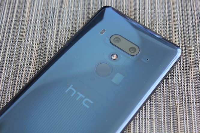 HTC sắp giới thiệu điện thoại blockchain đầu tiên trên thế giới ảnh 1