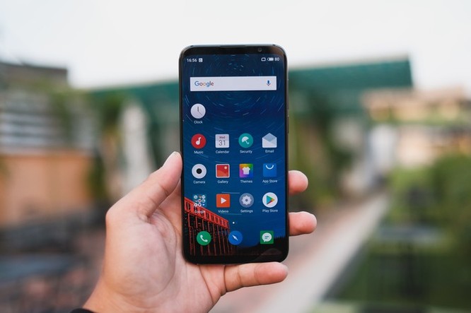 Chi tiết smartphone mỏng nhẹ nhất 2018 giá 11 triệu ở VN ảnh 3