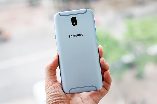 Valentine 2019 tặng smartphone gì làm quà cho bạn gái? ảnh 1