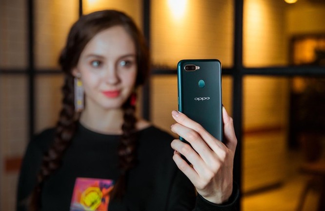 Loạt smartphone pin 'trâu', giá dưới 5 triệu đồng đang bán tại VN ảnh 3