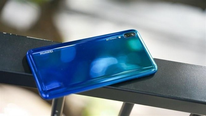Loạt smartphone pin 'trâu', giá dưới 5 triệu đồng đang bán tại VN ảnh 6