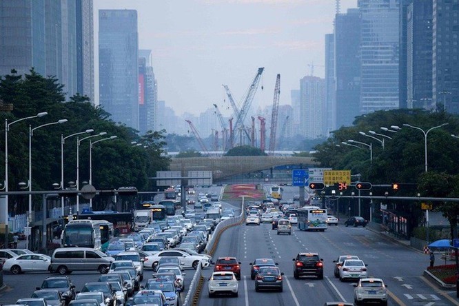 Trung Quốc: Xác định và 'bêu tên' người vi phạm luật giao thông bằng AI ảnh 1