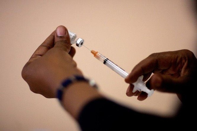 Các bài viết anti vaccine vẫn làm 'loạn' Facebook ảnh 1