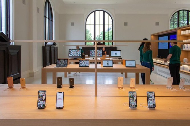 Apple Store độc đáo nhất thế giới bên trong thư viện cổ 116 tuổi ảnh 5