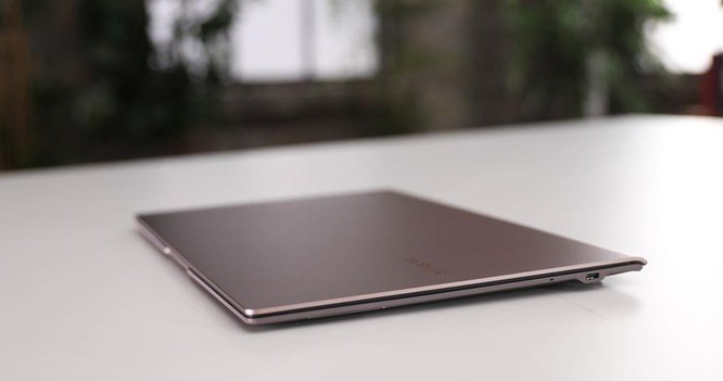 Galaxy Book S ra mắt - lai giữa smartphone và laptop, pin 23 tiếng ảnh 3