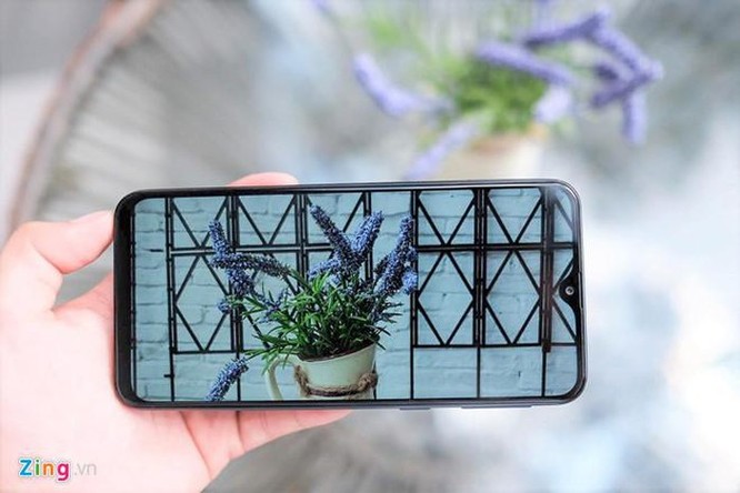 Loạt smartphone đáng chú ý giá dưới 5 triệu đồng tại VN ảnh 4