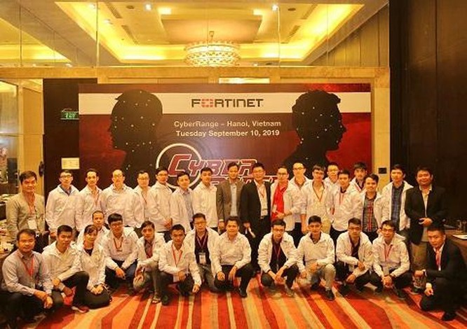 Ba doanh nghiệp viễn thông Việt dẫn đầu cuộc thi bảo mật Cyber Range ảnh 1