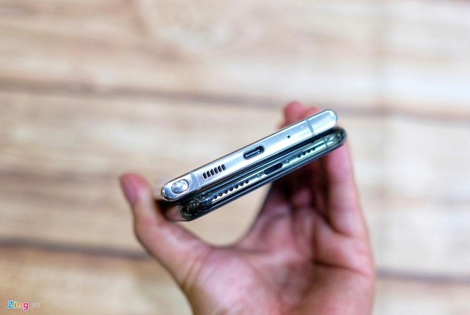iPhone 11 Pro Max đọ dáng với Galaxy Note10+ ảnh 9