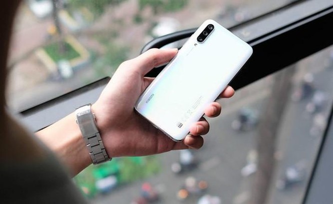 Loạt smartphone đang giảm giá mạnh ở Việt Nam ảnh 4