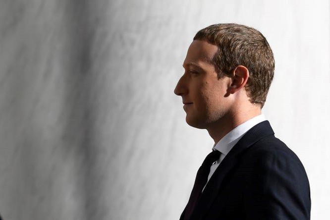 Tổng kết 10 năm 'lên voi xuống chó' của Mark Zuckerberg ảnh 19